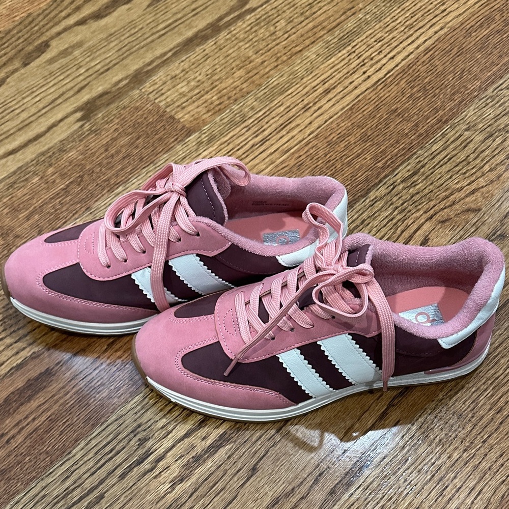 Dolce Vita Pink and Brown Women's Sneakers - Picture 2 of 5